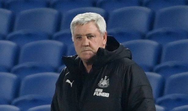 Steve Bruce is STAYING at Newcastle as part-owner confirms details of private chat - Bóng Đá