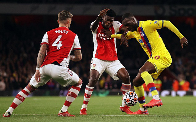 Đội hình Arsenal đấu Aston Villa: Thay đổi của Arteta; Cứu tinh trở lại - Bóng Đá