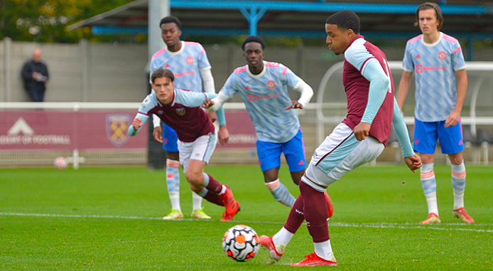 Tung đội hình mạnh, đội trẻ Man Utd vẫn thảm bại 0-6 trước West Ham - Bóng Đá