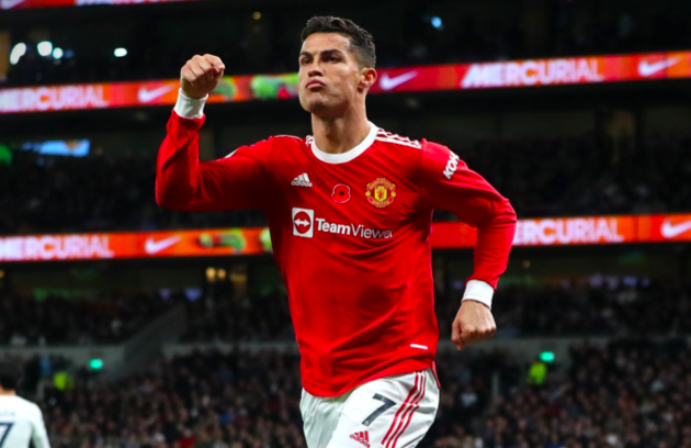 Cristiano Ronaldo is the oldest player to both score and assist a goal in a Premier League game - Bóng Đá