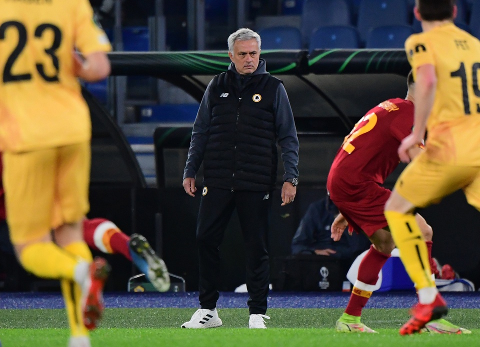 CĐV đội bóng vô danh chế giễu thất bại 1-6 của Jose Mourinho - Bóng Đá