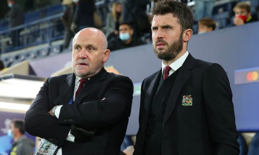 Paul Scholes blasts Michael Carrick for agreeing to stay at Manchester United after Ole Gunnar Solskjaer’s exit - Bóng Đá