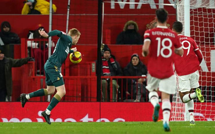 The new law recognizes Boro's goal against MU as valid even though the ball is in hand - Football