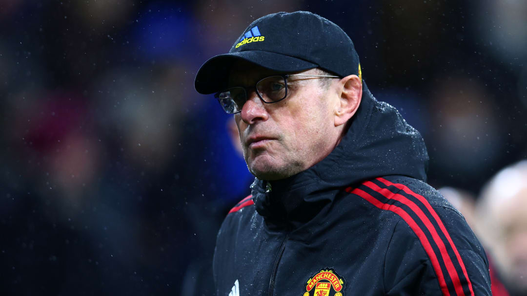 Man Utd hoping to confirm new manager by end of April 'at the latest' - Bóng Đá