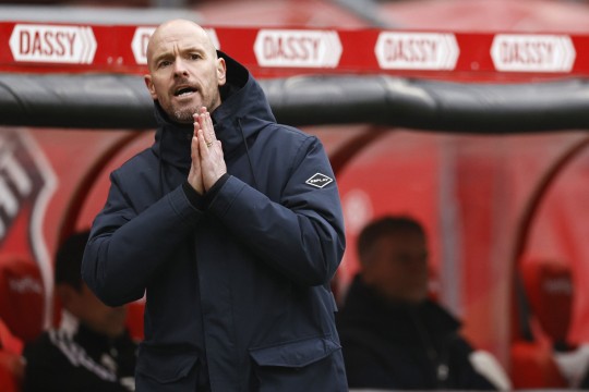 United will need to pay a nominal fee £4million in compensation for Ten Hag - Bóng Đá