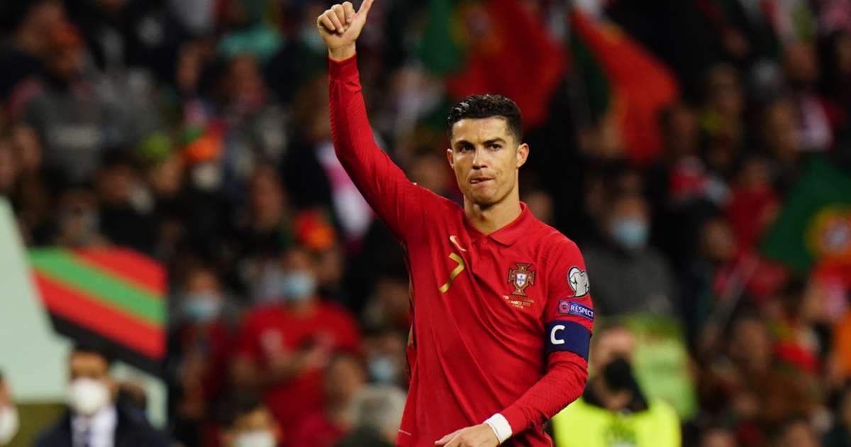 Ronaldo nhạt nhòa trong chiến thắng của Bồ Đào Nha - Bóng Đá