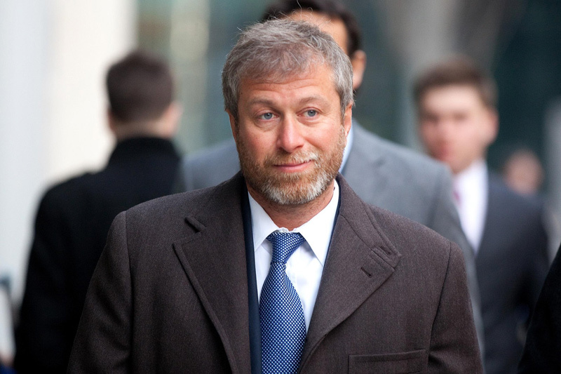 Roman Abramovich CONFIRMS were 'blinded for several hours and had skin peel off their faces and hands' in suspected poisoning attack - Bóng Đá