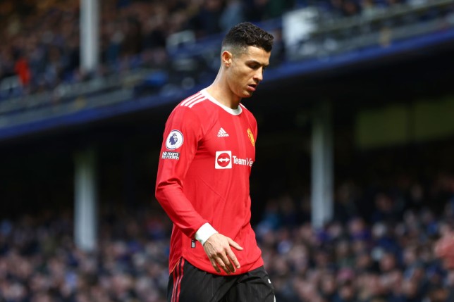 Martin Keown claims Cristiano Ronaldo is questioning his decision to re-join Manchester United during surprise defeat to Everton - Bóng Đá