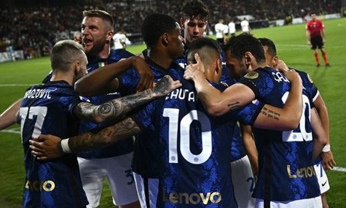 Inter và Milan cùng thắng, cuộc đua vô địch Serie A cực căng - Bóng Đá