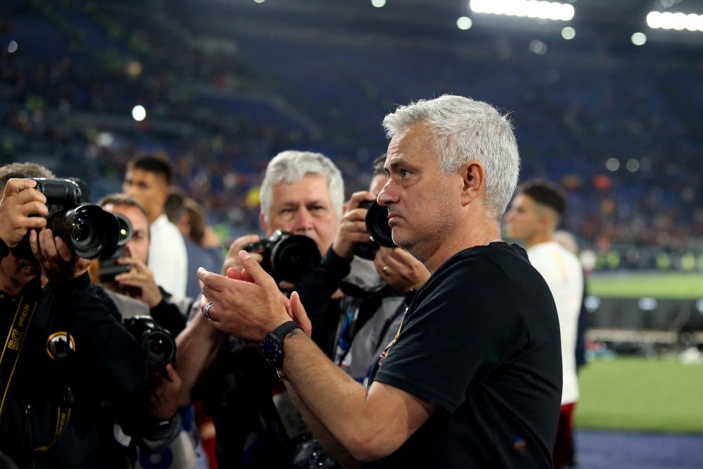 AS Roma của Jose Mourinho tạo nên điều điên rồ - Bóng Đá