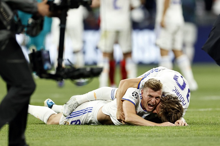 Kroos chọn thời điểm rời Real Madrid - Bóng Đá