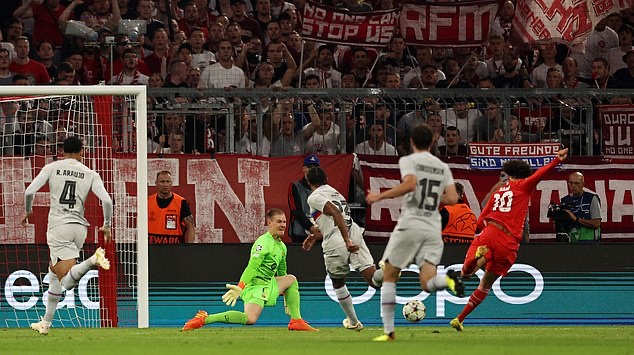 Lewy tịt ngòi, Barca phơi áo trước Bayern - Bóng Đá