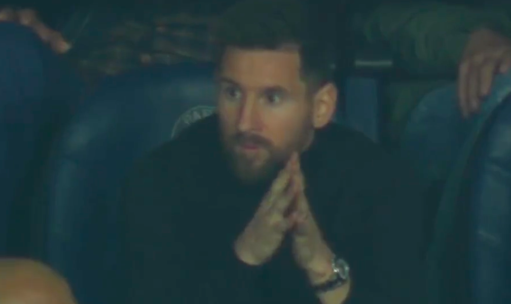 Phản ứng kỳ lạ của Messi khi Mbappe ghi bàn - Bóng Đá