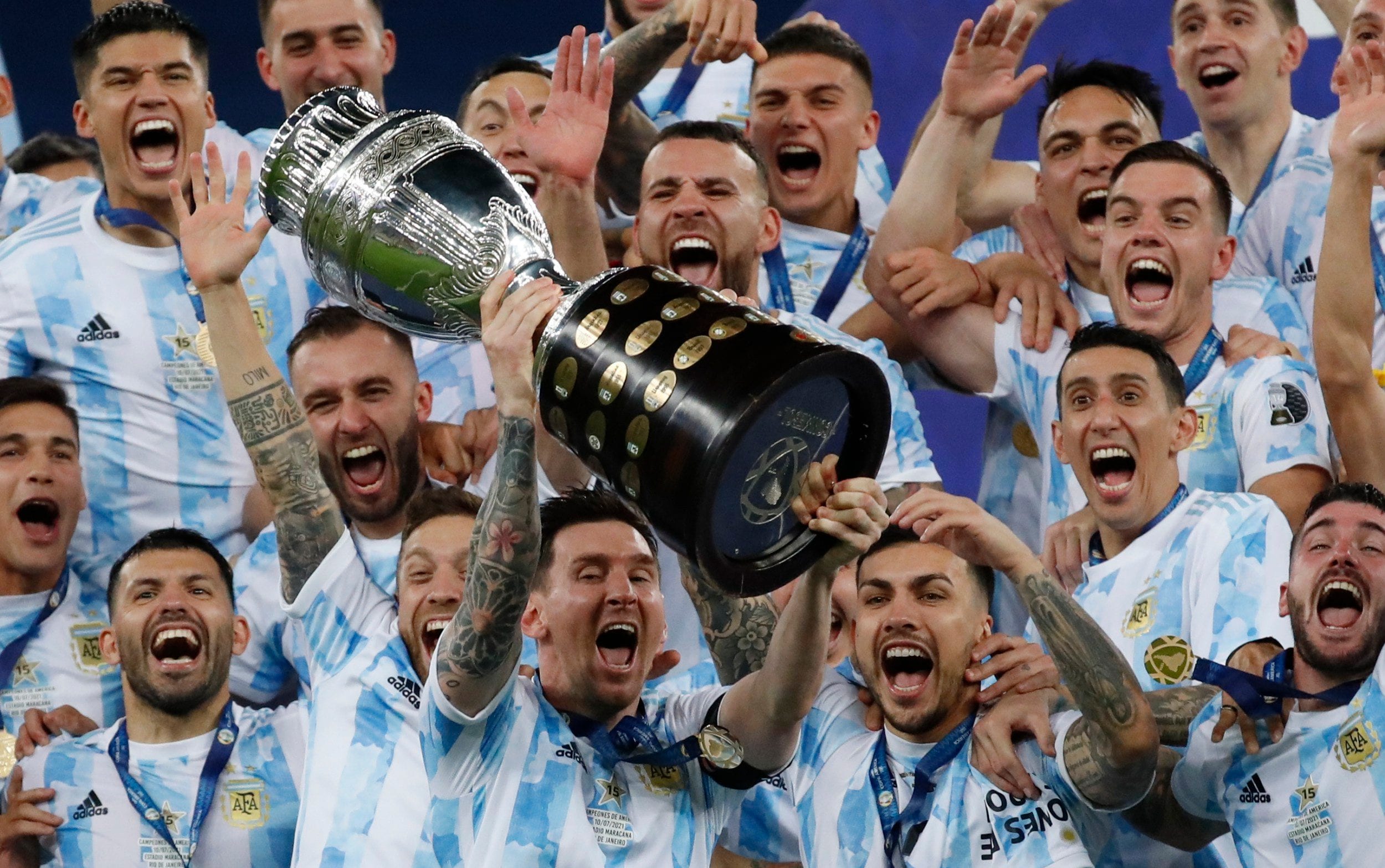 Official: Argentina - Bóng Đá