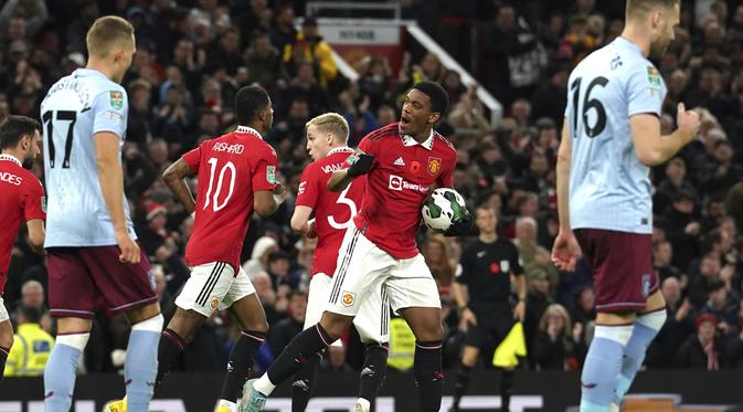 Erik ten Hag admits top four finish 'really difficult' if Anthony Martial can't keep fit this season - Football