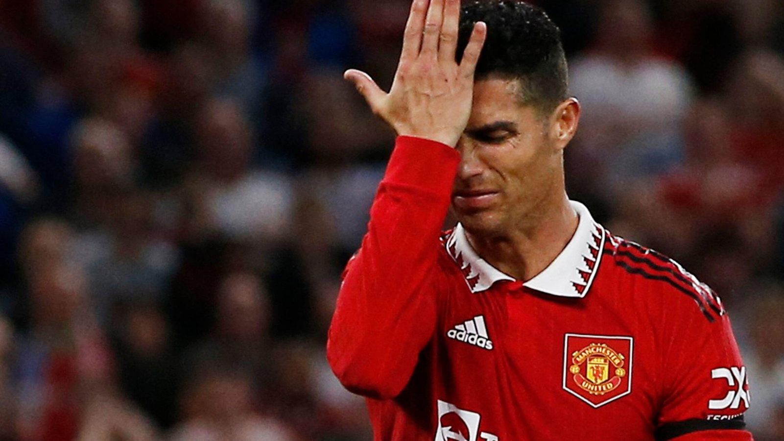'CRISTIANO RONALDO'S MANCHESTER UNITED LOVE AFFAIR IS OVER... THERE IS NO WAY BACK' - RIO FERDINAND - Bóng Đá