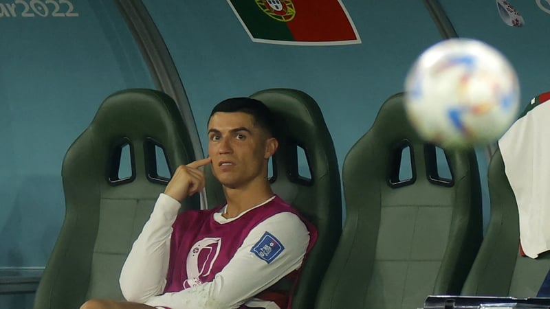 Official: Ronaldo on the bench - Bóng Đá