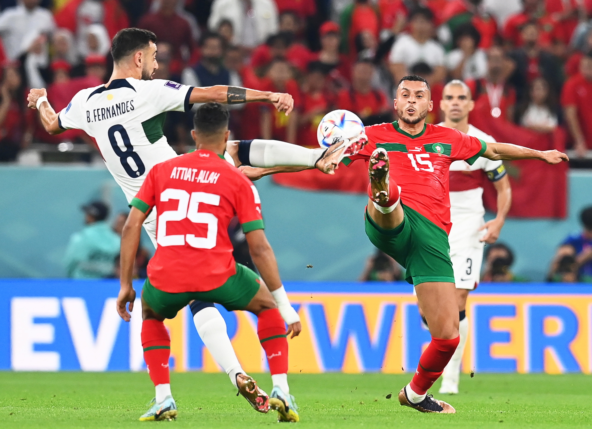 Cựu sao Bồ Đào Nha: 'Ronaldo không cần chứng minh điều gì nữa'