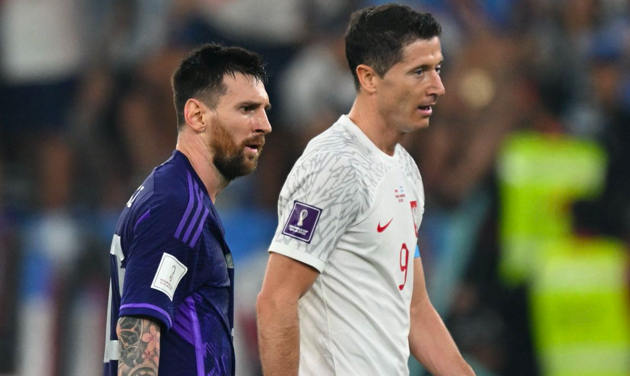 Robert Lewandowski says he wants to play alongside Lionel Messi before retiring - Bóng Đá