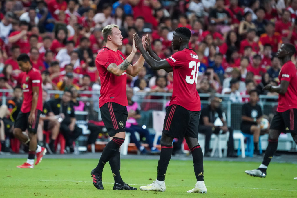 Manchester United will listen to offers for Phil Jones, Axel Tuanzebe and Tom Heaton ahead of the January deadline.  - Bóng Đá