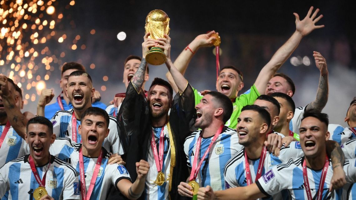 'I still can’t believe it': One month on, Messi still revelling in World Cup win - Bóng Đá