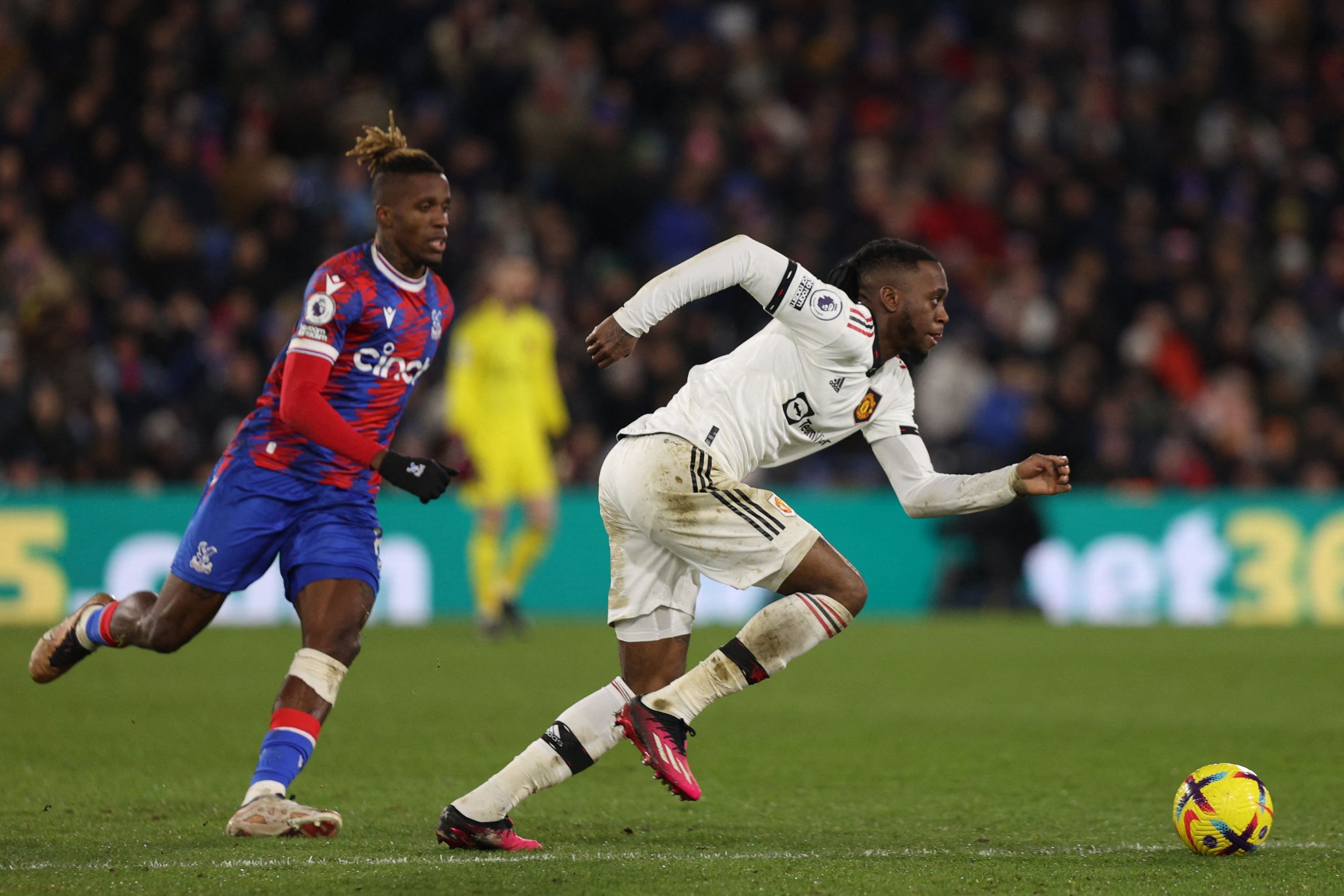 Hãy công bằng với Aaron Wan-Bissaka - Bóng Đá