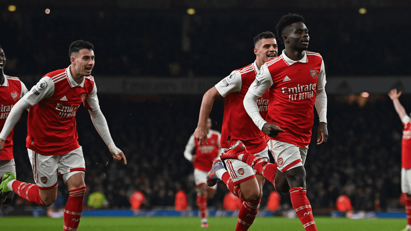 Cesc Fabregas labels Arsenal star a ‘bluffer’ after Man Utd win as Ian Wright laughs his head off following late drama - Bóng Đá