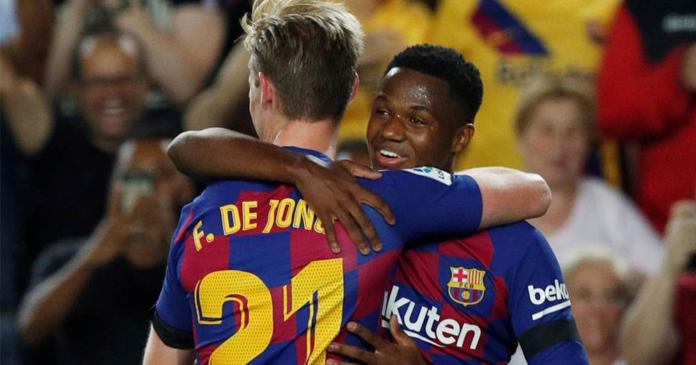 Barcelona 'are ordered to slash £177m from their wage bill with Man United targets Frenkie de Jong and Ansu Fati  - Bóng Đá