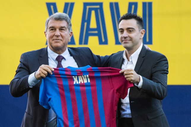 Barca bị cấm chuyển nhượng hè 2023.