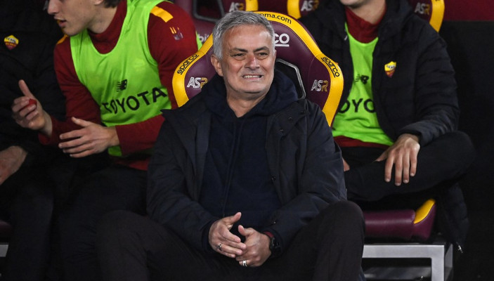 Roma boss Jose Mourinho insists he just ‘wants to live in peace’  - Bóng Đá