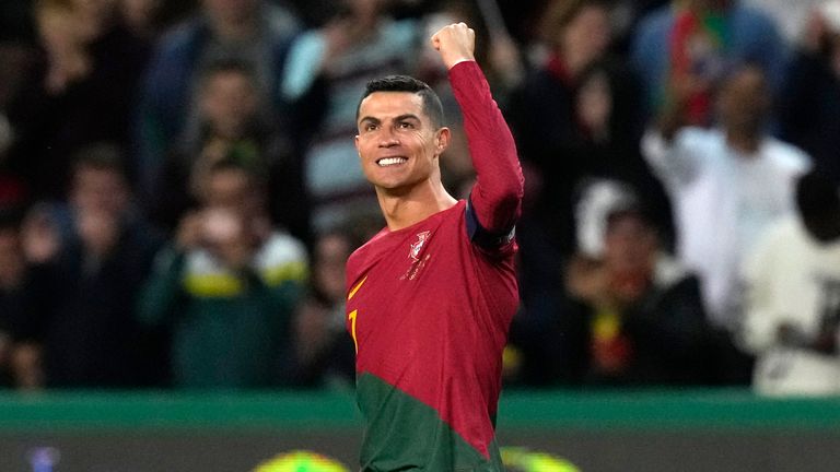 Cristiano Ronaldo breaks men's international cap record with 197th appearance for Portugal - Bóng Đá