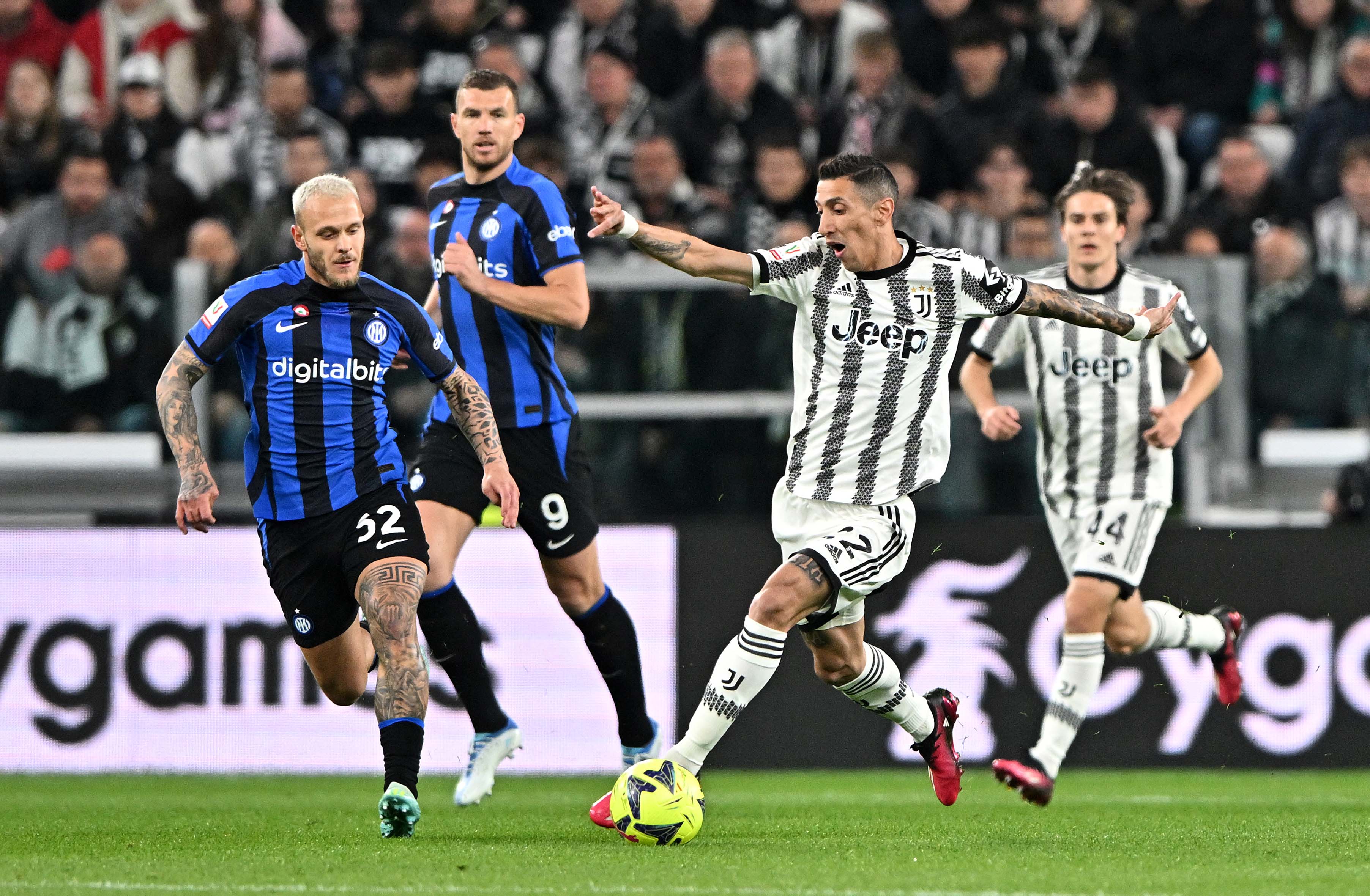 Juve vs Inter:  Ảnh review trận xb trong khung 4h - 4h30 - Bóng Đá
