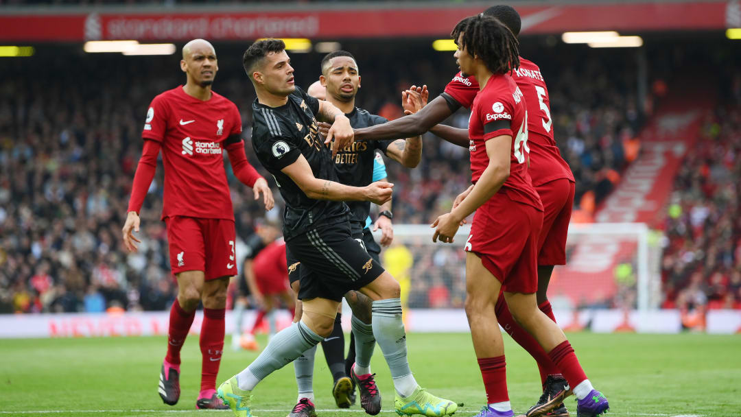 Arsenal vẫn chưa thể 'kéo sập' Anfield.