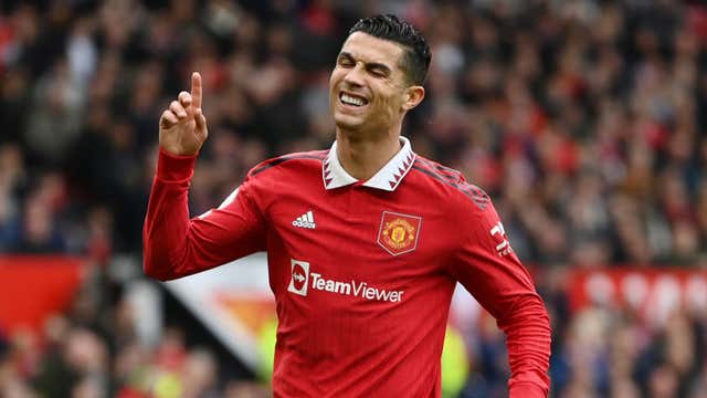 Man Utd found unnamed player that passed to Cristiano Ronaldo to 'receive praise' as Portugal star's personality 'overwhelmed' some of Red Devils squad - Bóng Đá