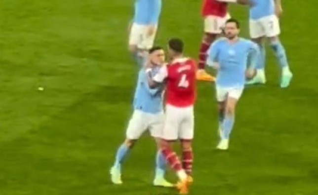 Ben White went straight over to confront Phil Foden after the full-time whistle, it got ugly - Bóng Đá