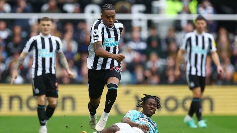 Tiếp tục thăng hoa, Newcastle United xây chắc vị trí thứ 3 - Bóng Đá