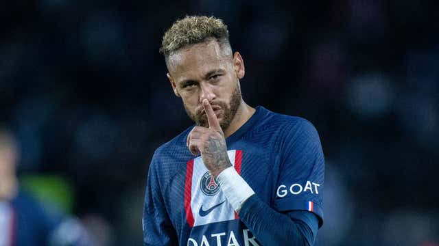 Neymar tells entourage he wants to leave PSG as ultras’ protest outside his home proves to be the final straw - Bóng Đá