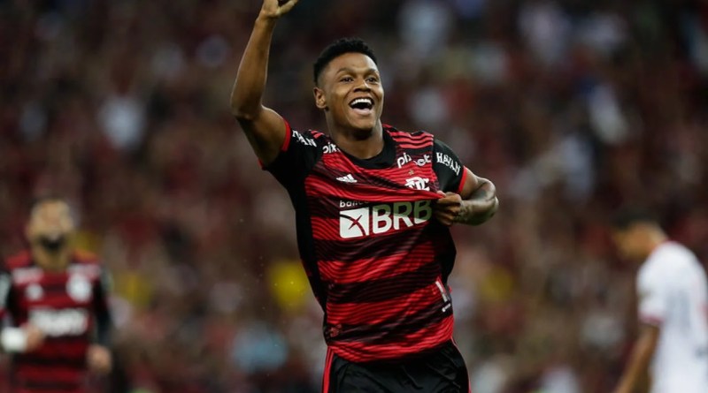 Arsenal has prioritised the signing of Brazilian teenager Matheus Franca from Flamengo.  - Bóng Đá