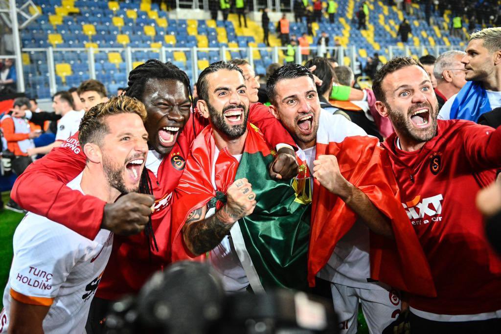 Juan Mata won Turkey League - Bóng Đá