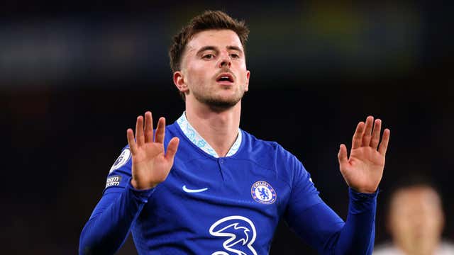 Not so fast, Manchester United! Chelsea willing to hold on to contract rebel Mason Mount and let his deal run down amid transfer interest - Bóng Đá
