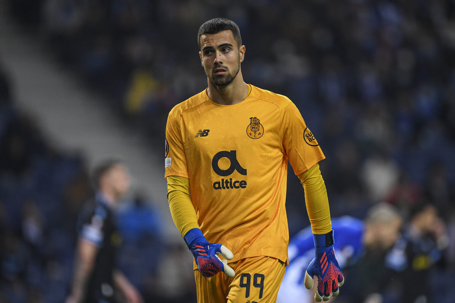‘Very soon’: Man Utd could move forward with bid for Porto goalkeeper Diogo Costa - Bóng Đá