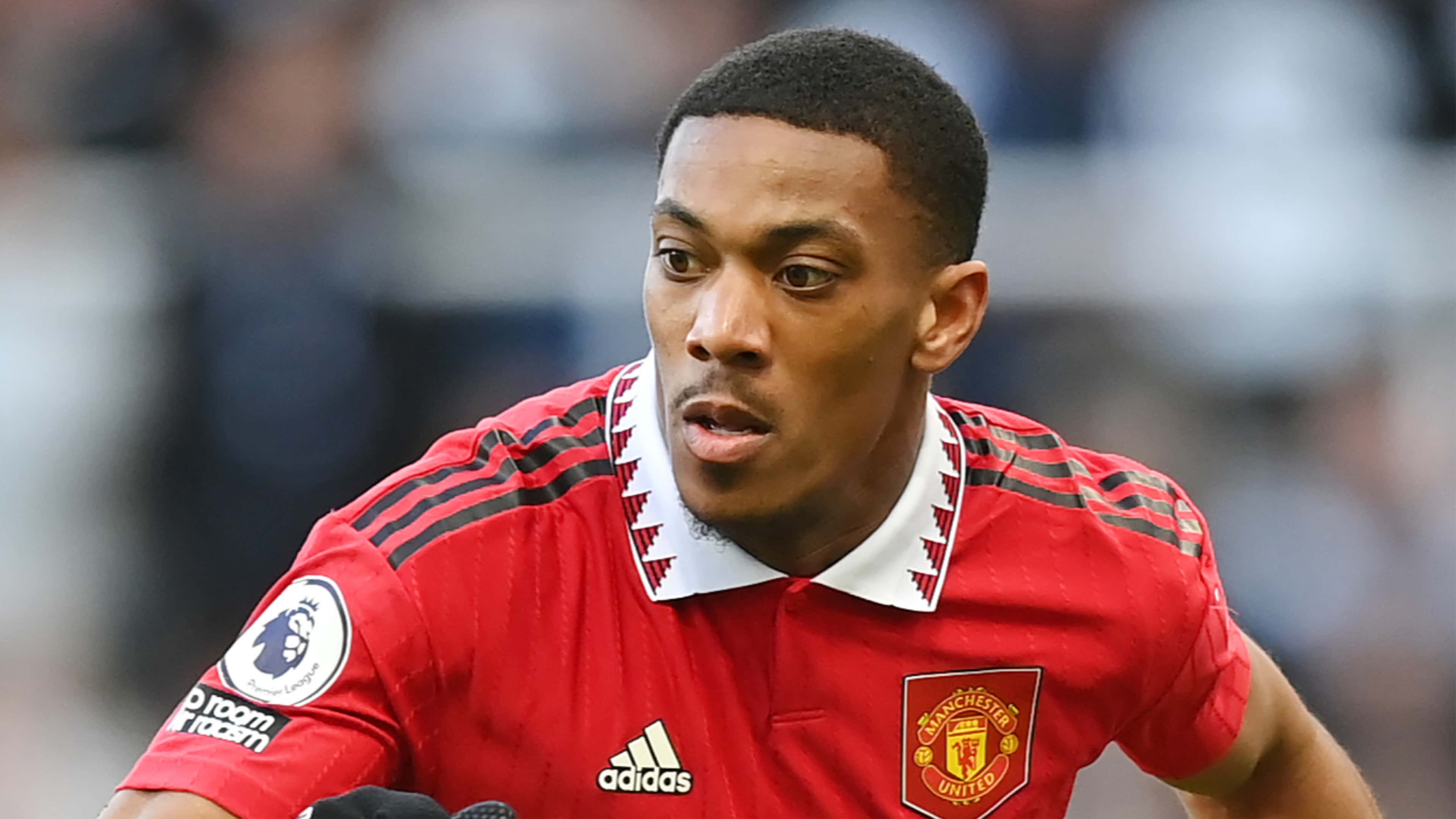 Cá nhân Anthony Martial thường xuyên dính chấn thương nên khó có thể trở thành chân sút chủ lực của Man Utd.