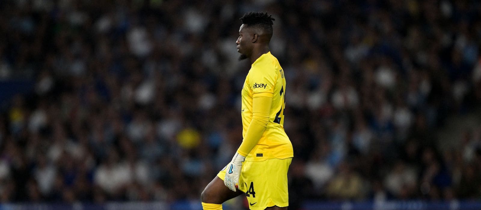 Man Utd có thể dùng Maguire để đổi lấy Onana.