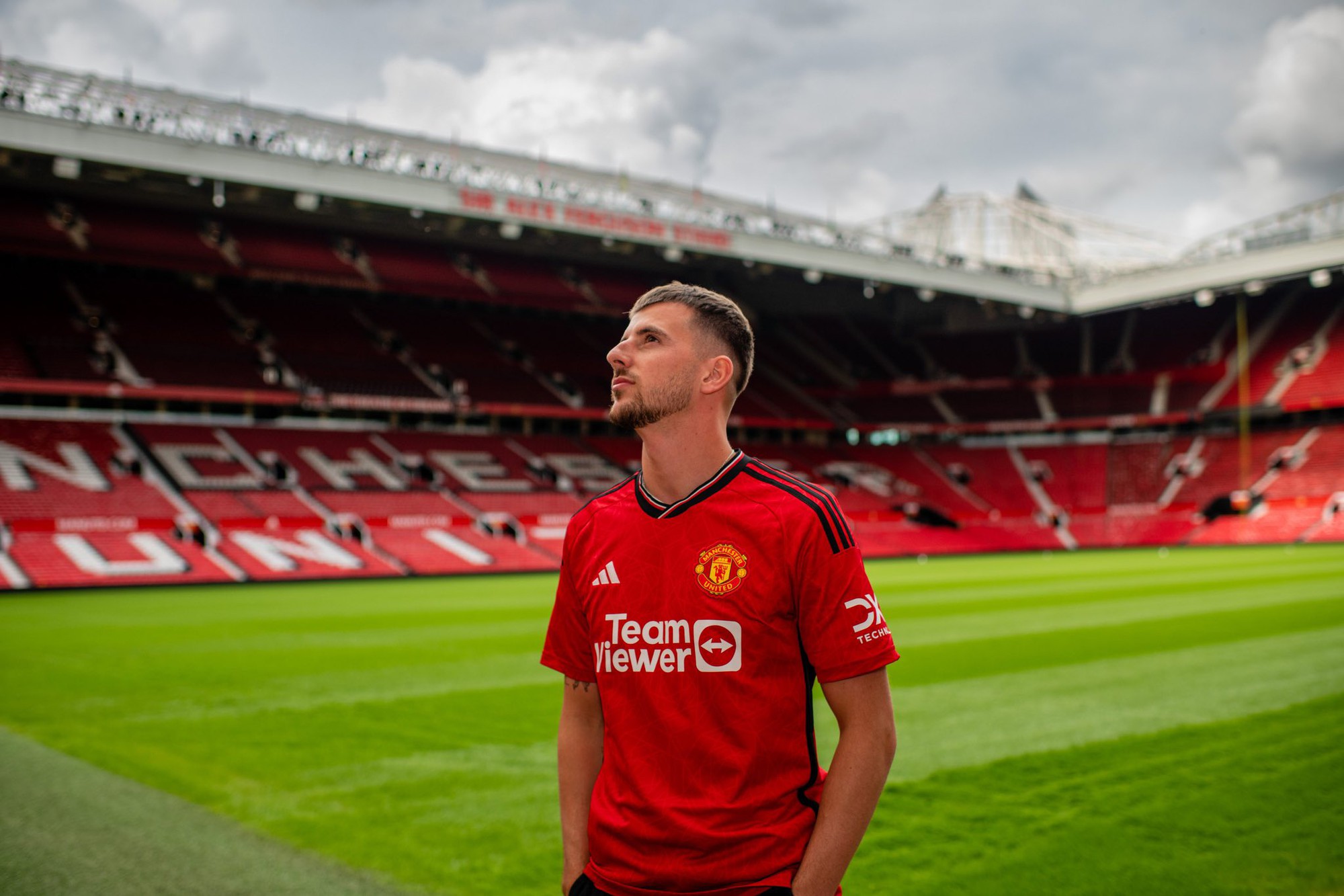 Tuyển thủ Anh cập bến sân Old Trafford với bản hợp đồng có thời hạn kéo dài tới tháng 6/2028 kèm điều khoản gia hạn thêm một mùa.
