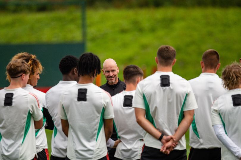 15 Manchester United players set to return to training - Bóng Đá