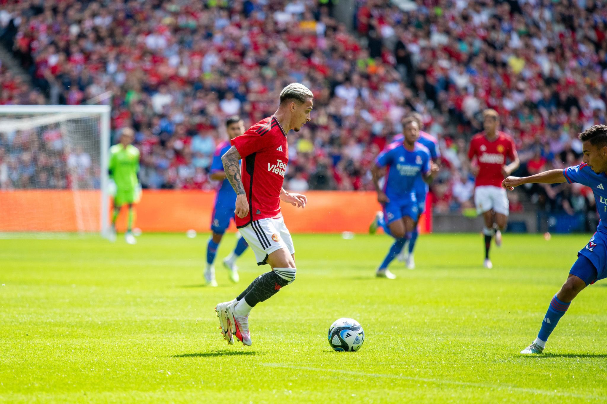 'Cú lừa' 100 triệu euro xuất hiện tại Old Trafford? - Bóng Đá