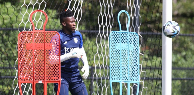 Lần đầu của Andre Onana với Man Utd - Bóng Đá