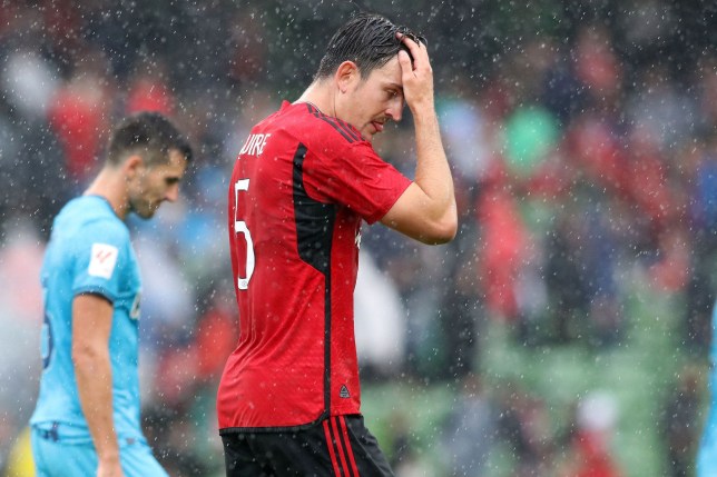 Harry Maguire booed by Manchester United fans after mistake in pre-season friendly against Athletic Bilbao - Bóng Đá