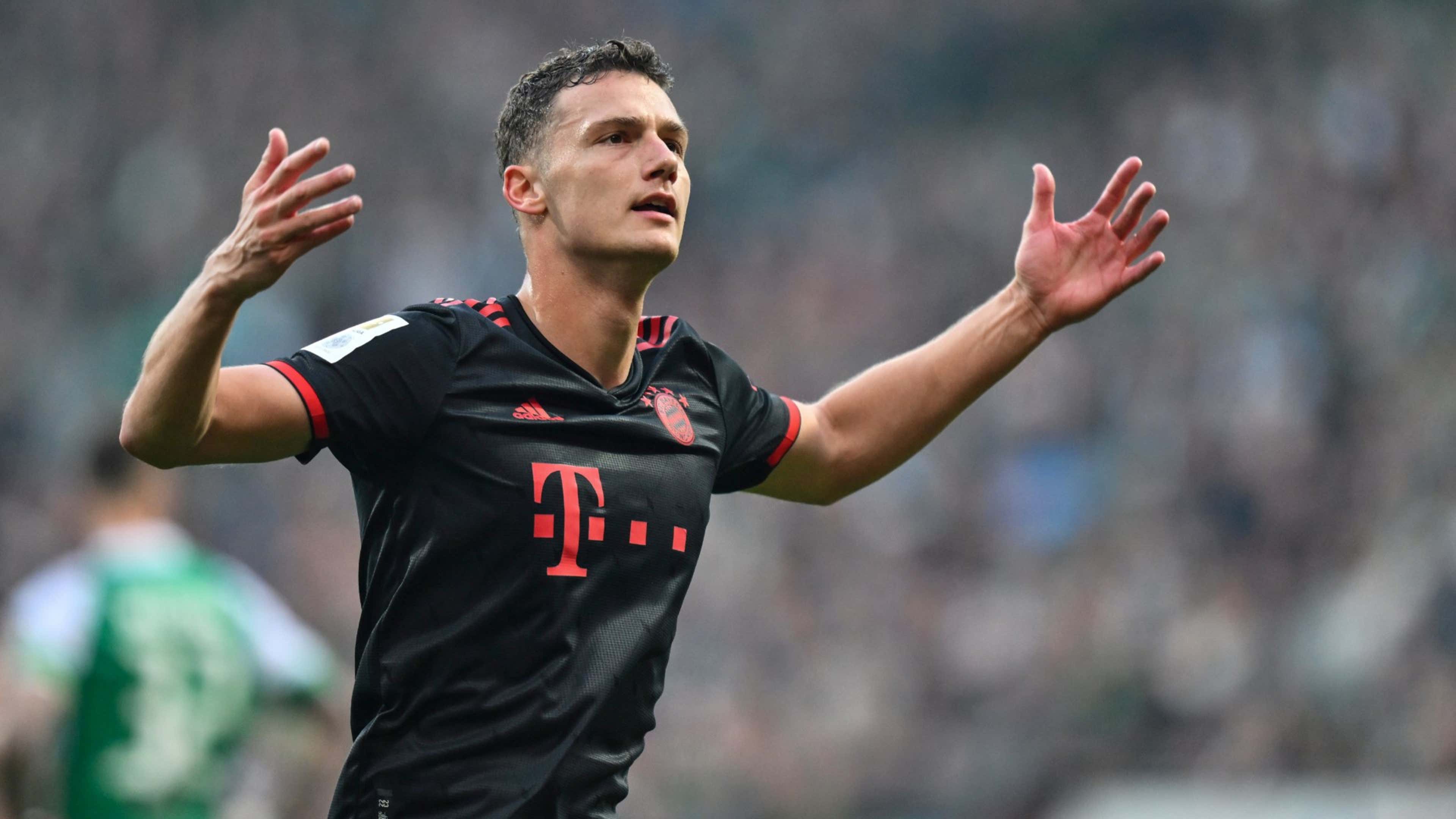 Man Utd tích cực chiêu mộ Pavard.