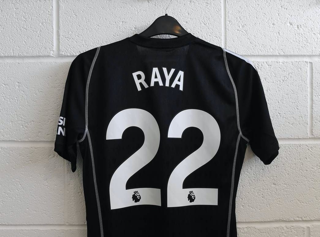 Official: Raya - Bóng Đá